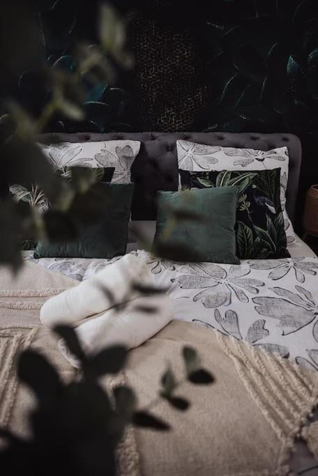 Cozy Dreams: Deluxe 2-Zimmer-Apartment -Kueche Nuremberg Exterior photo
